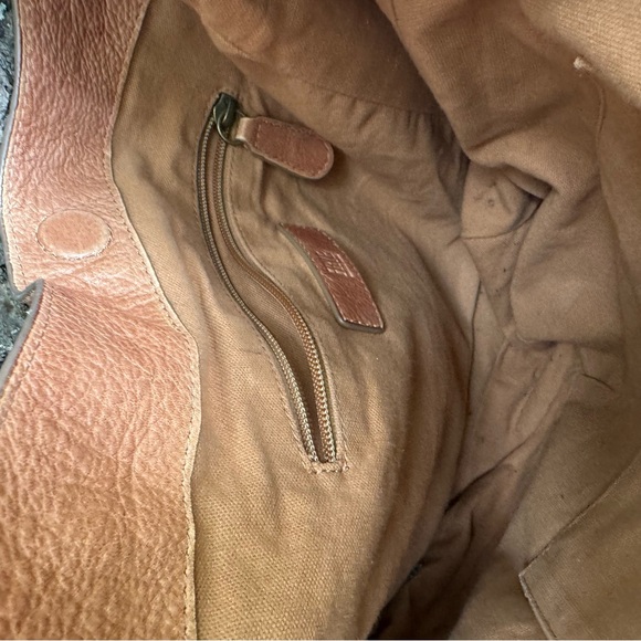 Frye Nora Knotted Hobo – Vintage Cognac Leather Shoulder Bag - Picture 9 of 12